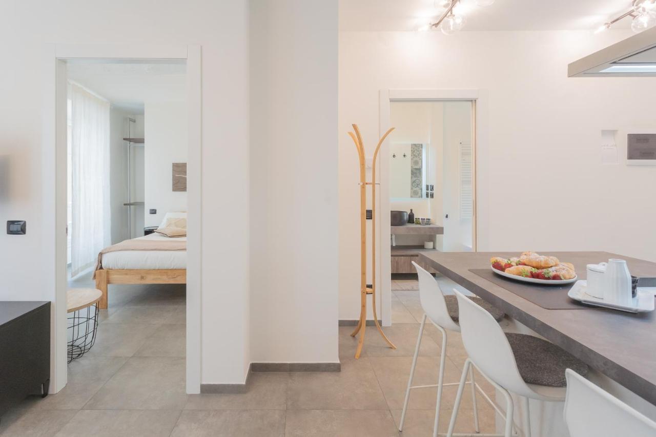 Enchanted Como Lake - City Apartment By Rent All Como Eksteriør billede